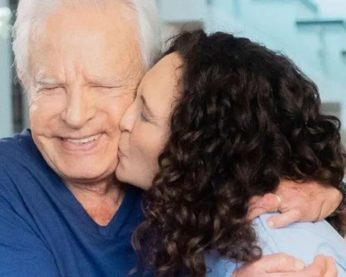 Viúva de Cid Moreira é Intimada no TJ-RJ por Acusação de Desvio de R$ 100 Milhões