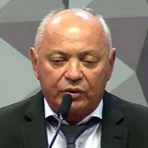 Descalabro no INSS: Entidade sem funcionários movimenta R$ 221 milhões e presidente depõe na CPI
