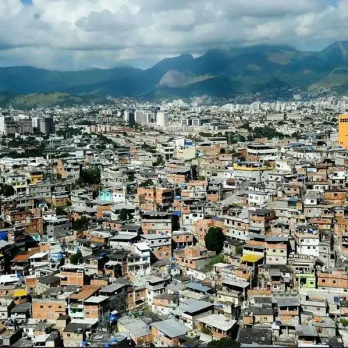 28,5 Milhões de Brasileiros Reféns: Facções e Milícias Dominam 19% do País