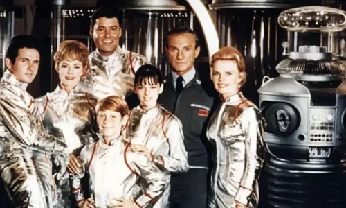 Luto na TV Americana: June Lockhart, Estrela de ‘Lassie’, Falece aos 100 Anos