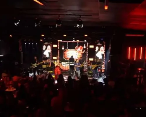 Vanessa Rios: Cantora de forró morre aos 41 anos após luta contra câncer em Recife