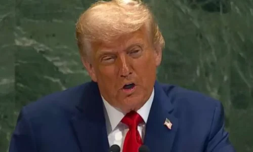 Trump Autoriza Ataque Letal Contra Narcotraficantes no Caribe; 3 Mortos Confirmados por Hegseth