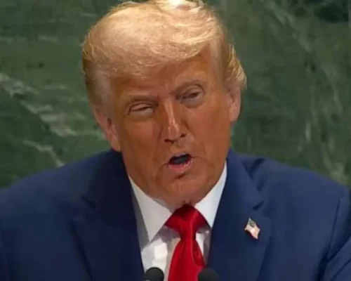 Trump Autoriza Ataque Letal Contra Narcotraficantes no Caribe; 3 Mortos Confirmados por Hegseth