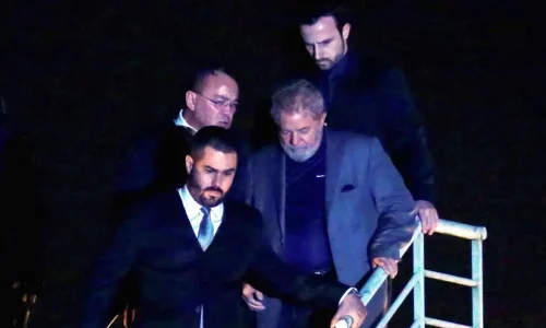 Thomas Crisóstomo Denunciado: Chamar Lula de ‘Ex-Presidiário’ vira ‘Crime’ para o MPF