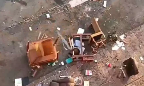 Prefeito Carlos Manzo Assassinado no México: Uruapan Explode em Protestos Contra Falha de Segurança Estatal