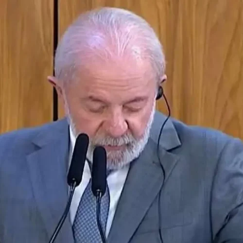 Lula Omite Solidariedade a Policiais Mortos em Megaoperação no Rio